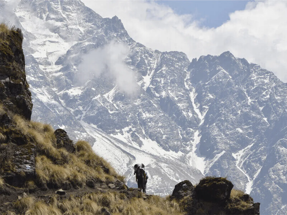 Mountain-view-from-mardi-himal-trekking-trail