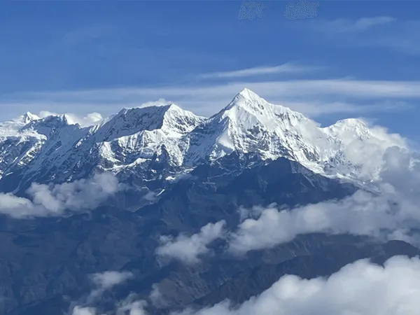 Everest-Mountain-Flight-View