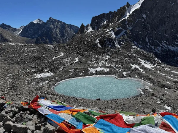 Gauri Kund Lake