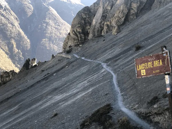 Way To Tilicho Lake