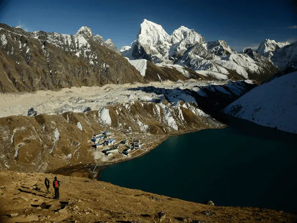 Gokyo-Lakes-and-EBC-trek