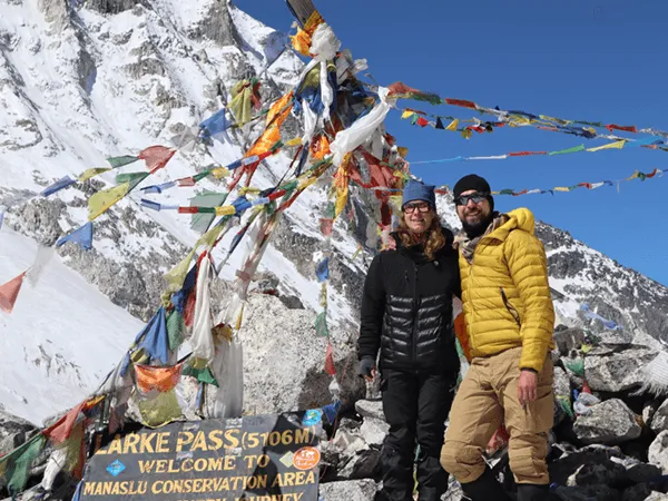 Larke-pass-in-Manaslu-Tsum-Valley-trek-Nepal