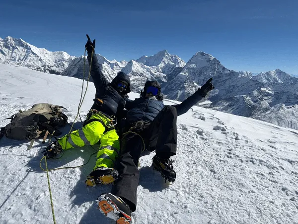 reaching-the-summit-of-mera-peak